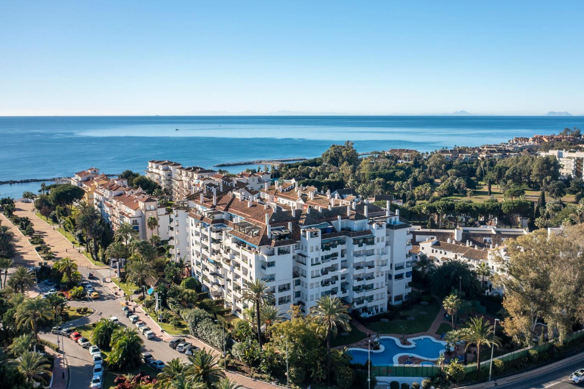 2 Bedroom Apartment In Medina Garden - Puerto Banus Marbella Exterior photo
